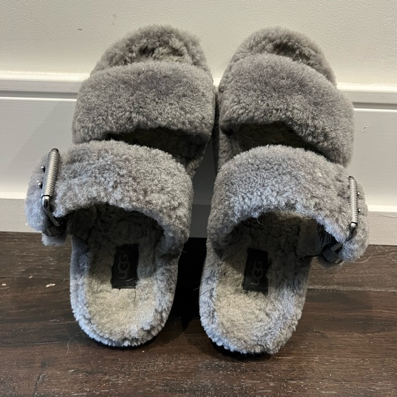 UGG Shoes Ugg Fuzzy Yeah Slippers Size 6 Poshmark